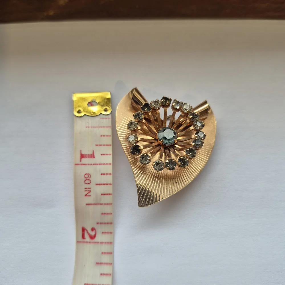Vintage Gold Tone Starburst Heart Brooch Pendant